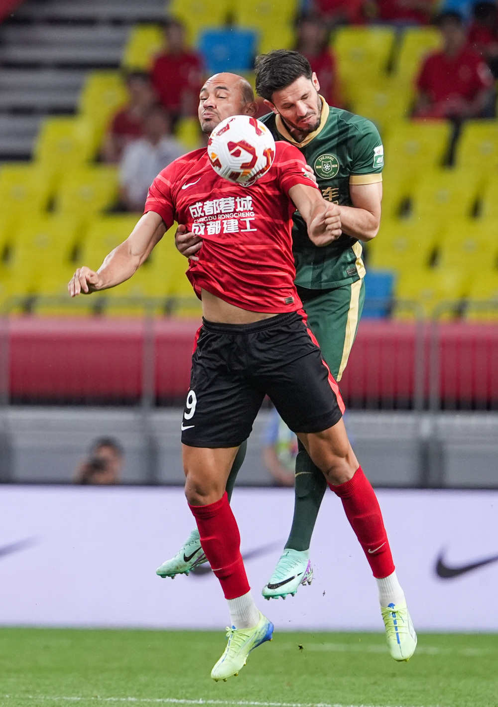 展现出了非 展现出了非