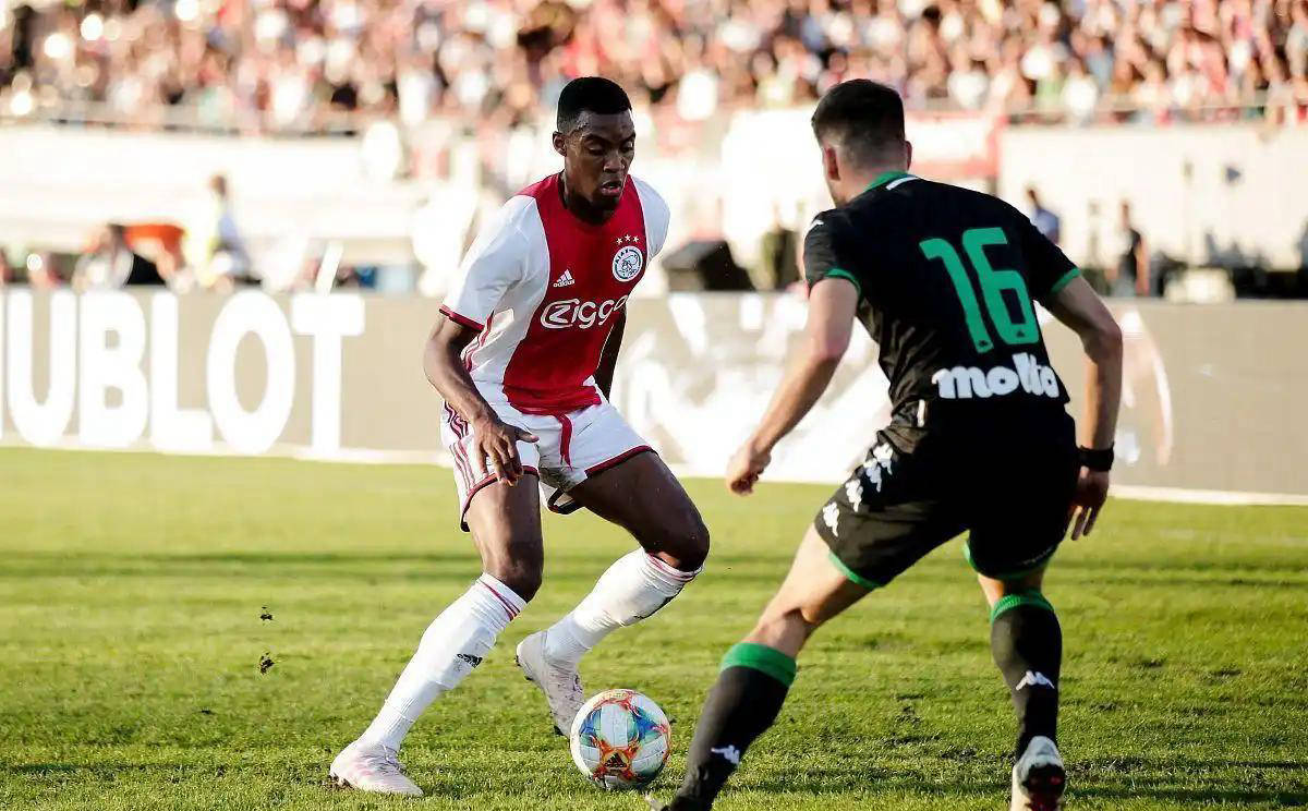 独家采访 独家采访