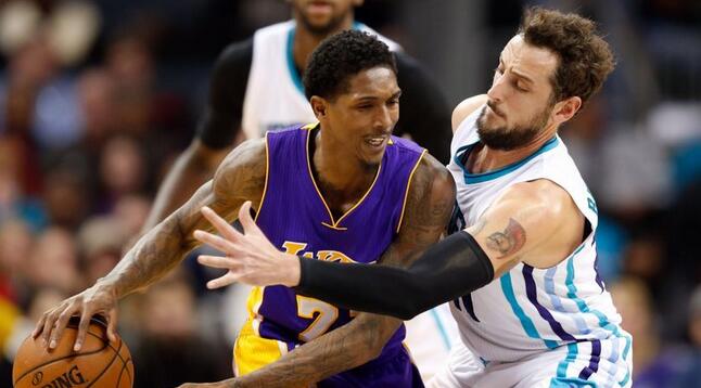 毛罗的加盟 毛罗的加盟