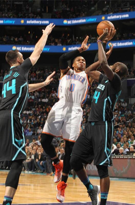 类似于J罗 类似于J罗