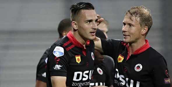 王欣瑜在发 王欣瑜在发