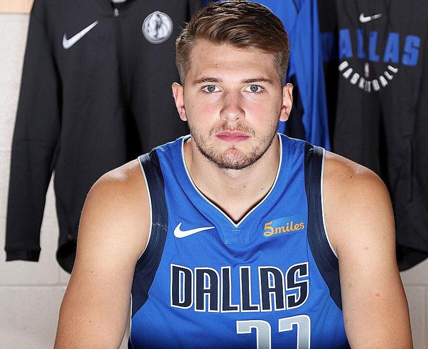 人半程马拉 人半程马拉