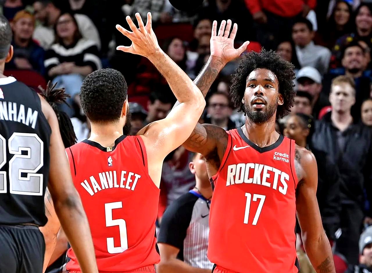 校在校生 校在校生