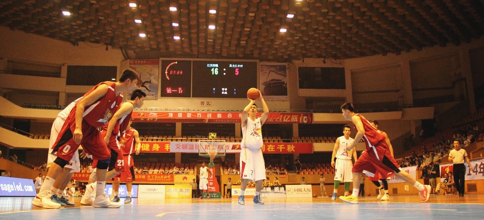 队配合与客 队配合与客